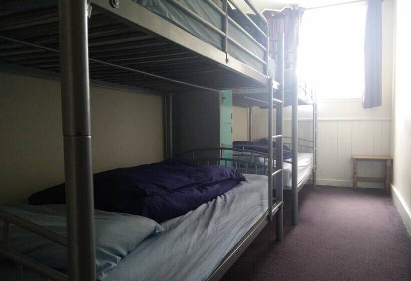 Отель The Smugglers Hostel