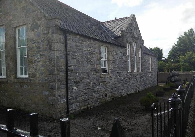 Отель The Smugglers Hostel