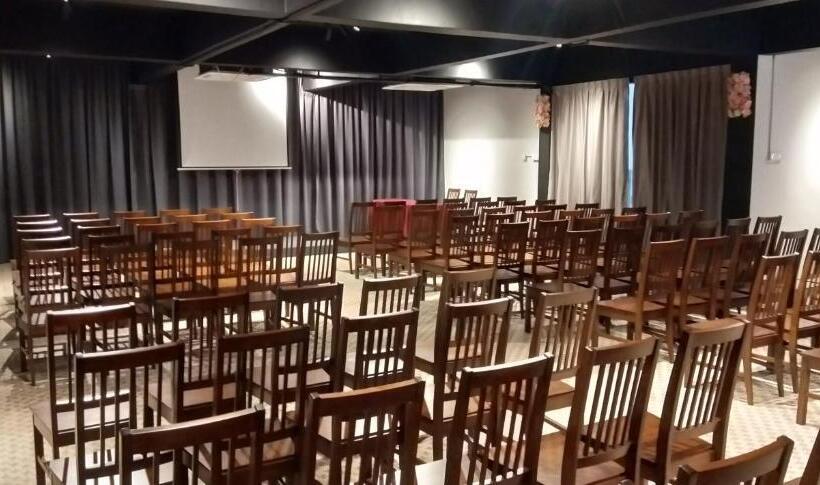 ホテル The Wood Boutique