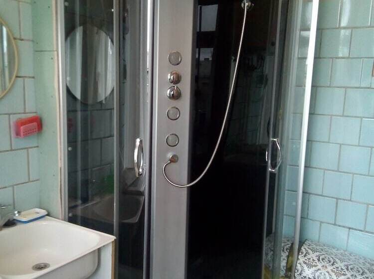 호텔 Transagenstvo I K