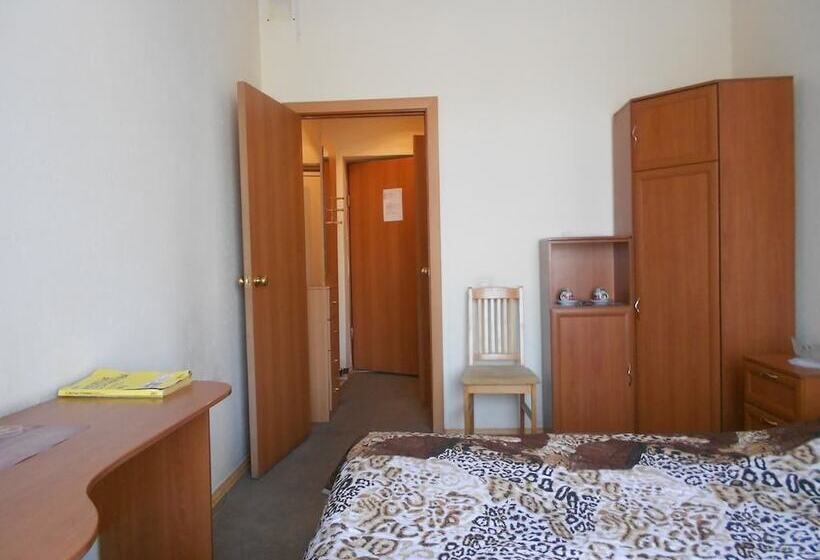 호텔 Transagenstvo I K