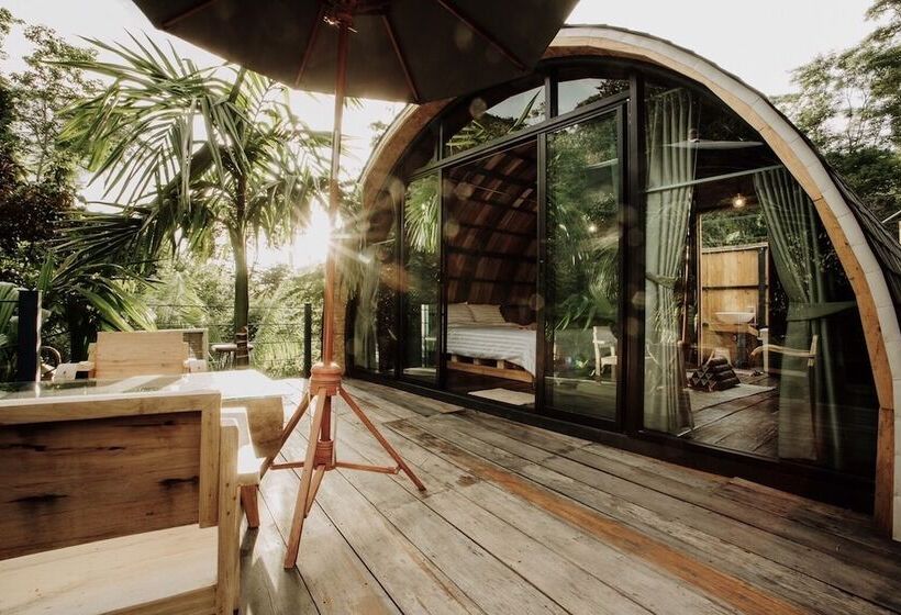 Отель Voraman Hut