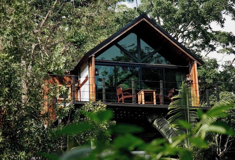 Отель Voraman Hut