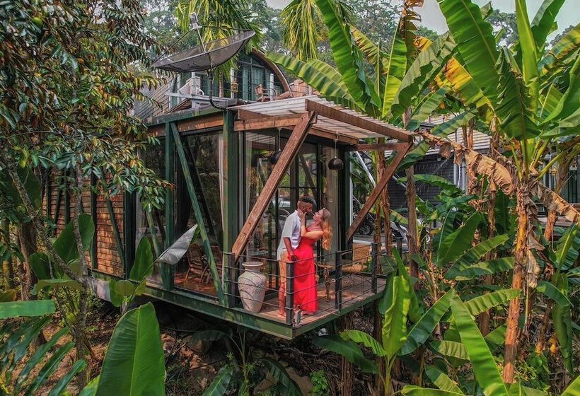 Отель Voraman Hut