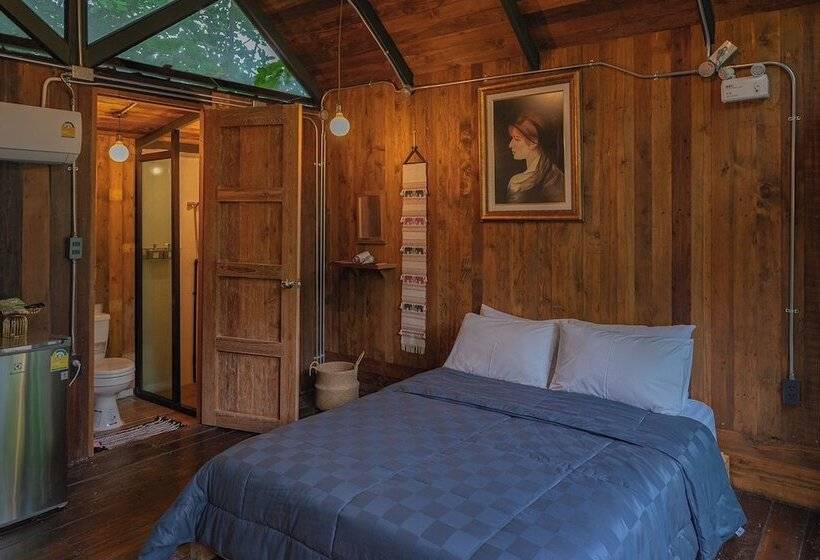 Отель Voraman Hut