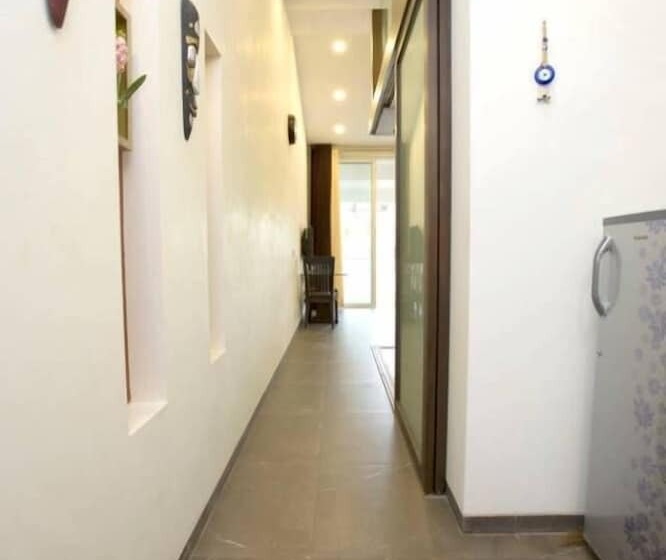 호텔 Zondela Inn Luxury Apartments