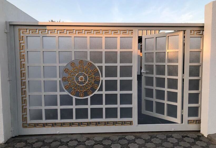 Jawharat Al Rumais Villas & Spa