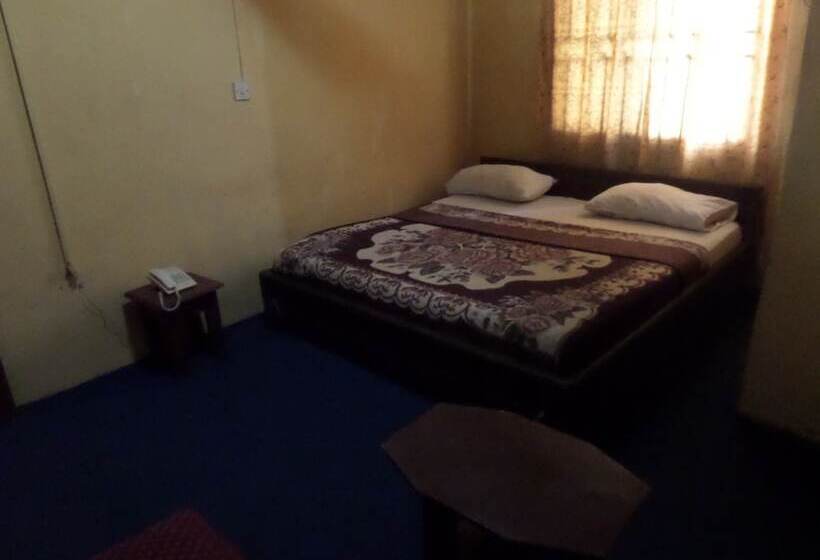 Keblat Hotel  Suites