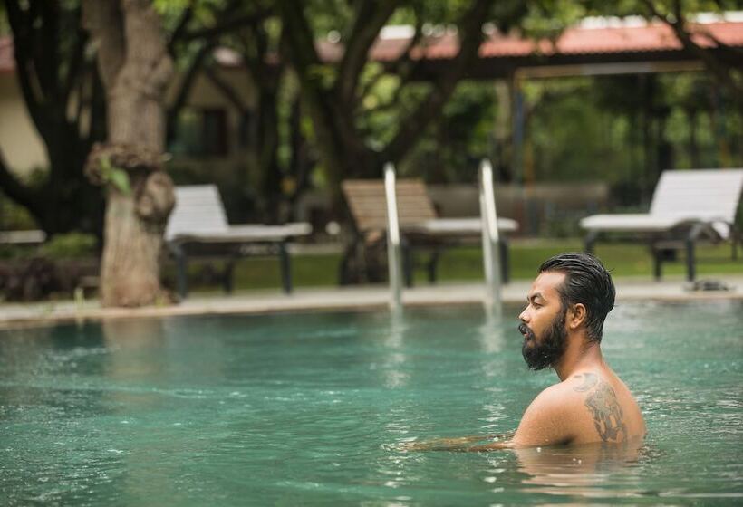 La Perle River Resorts