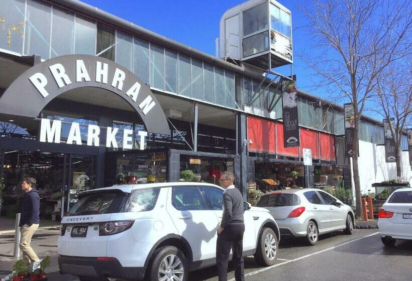 Pride Manor South Yarra