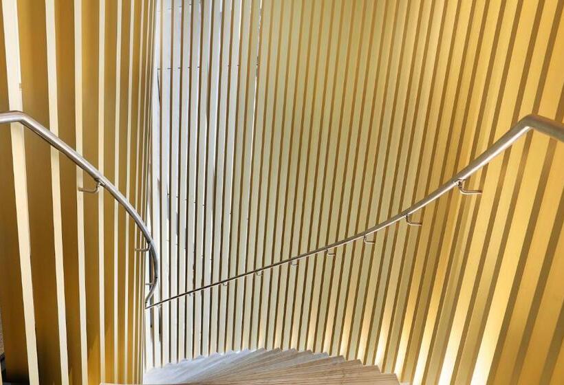 Pride Manor South Yarra