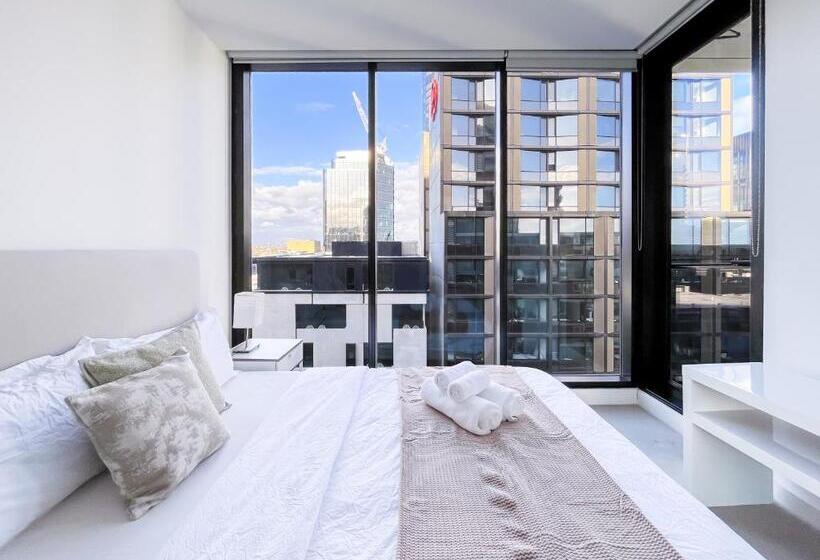 Pride Manor South Yarra