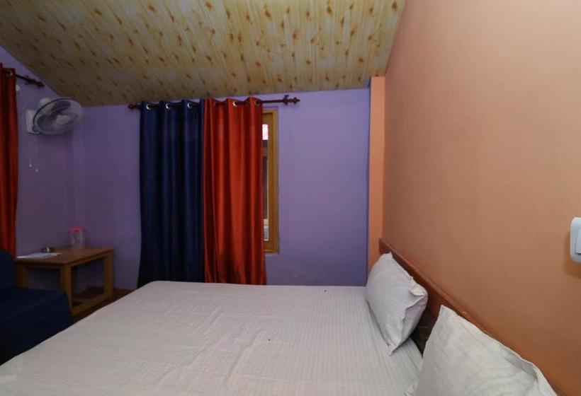 منتجع Brick And Wood Cottages