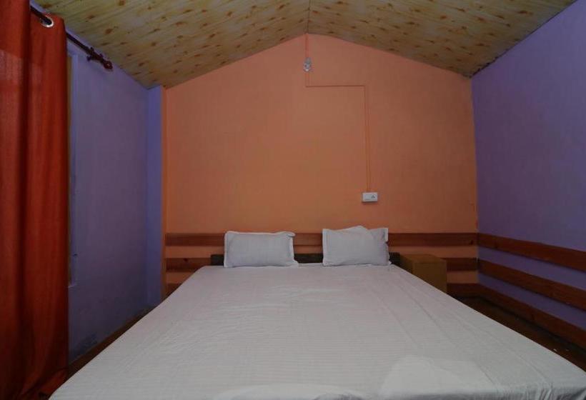 منتجع Brick And Wood Cottages