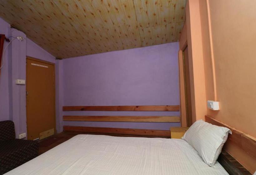 منتجع Brick And Wood Cottages