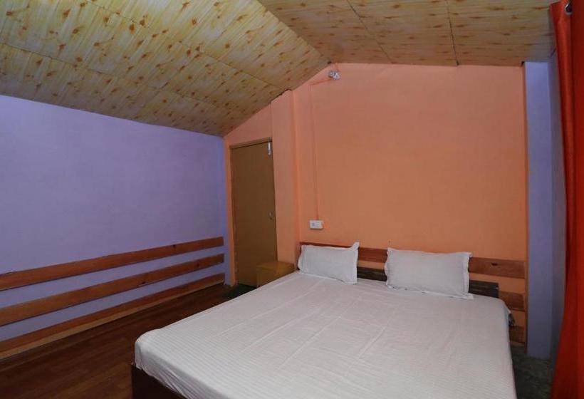 منتجع Brick And Wood Cottages