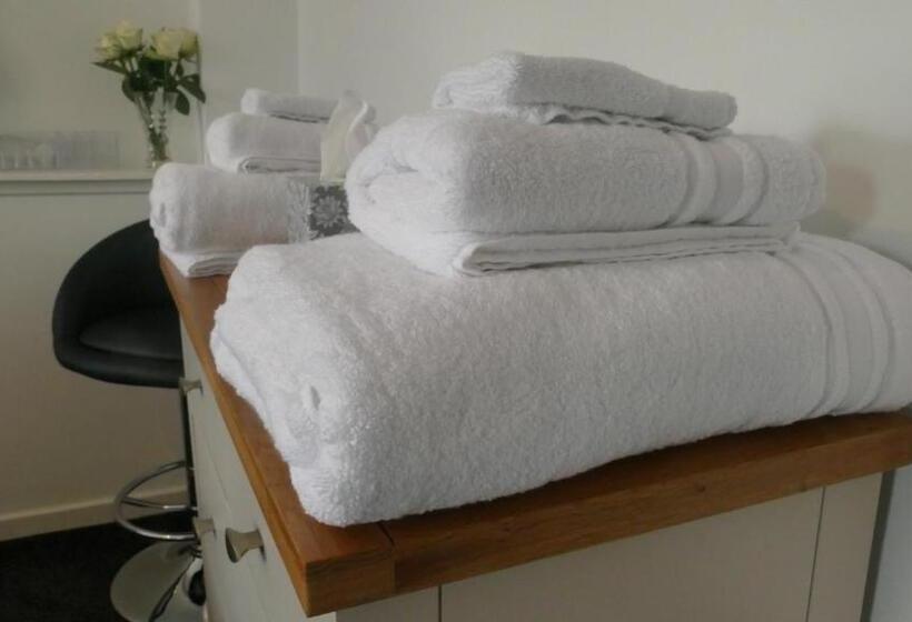 Riverside Apartments