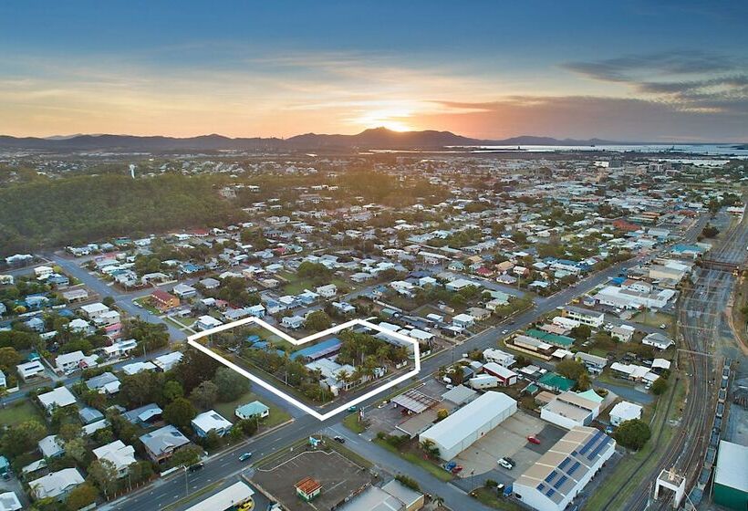 South Gladstone Motel