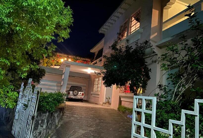 호스텔 Hostal Cumbres Del Volcan Flor Blanca