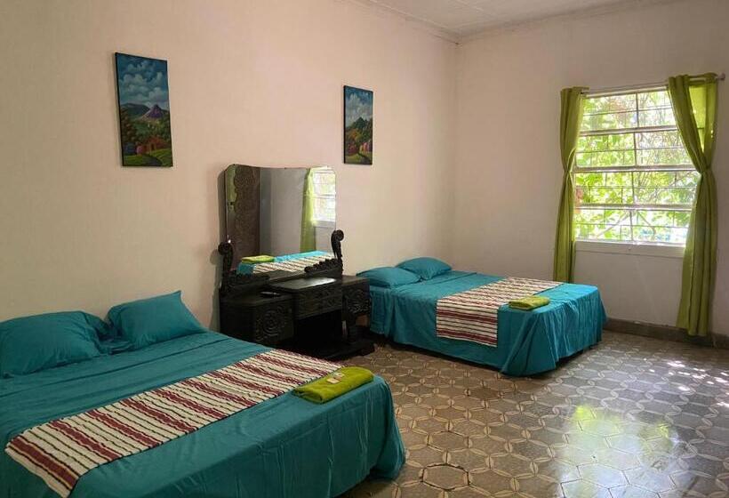 호스텔 Hostal Cumbres Del Volcan Flor Blanca