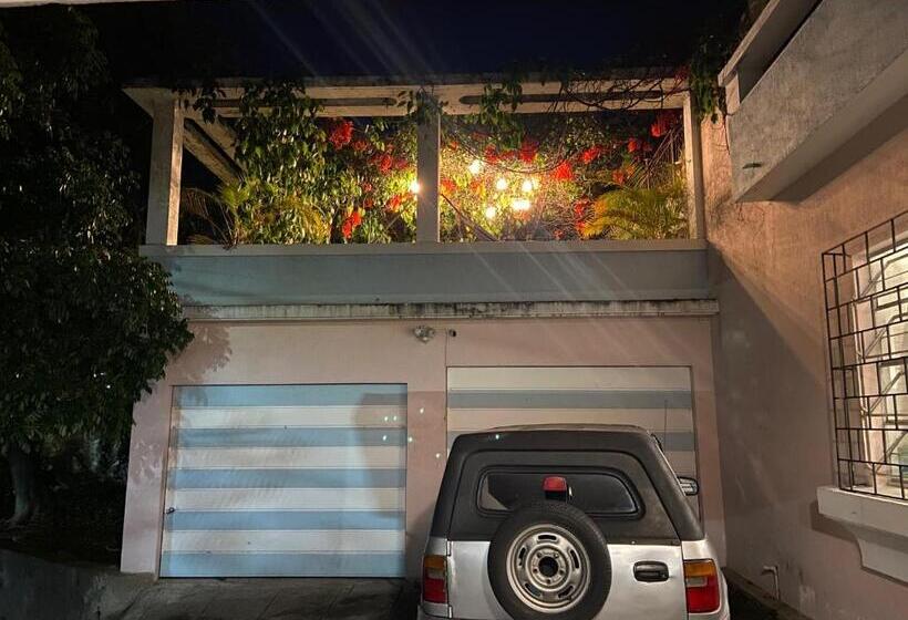 호스텔 Hostal Cumbres Del Volcan Flor Blanca