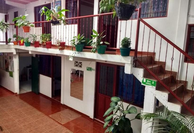 ユースホステル El Turista