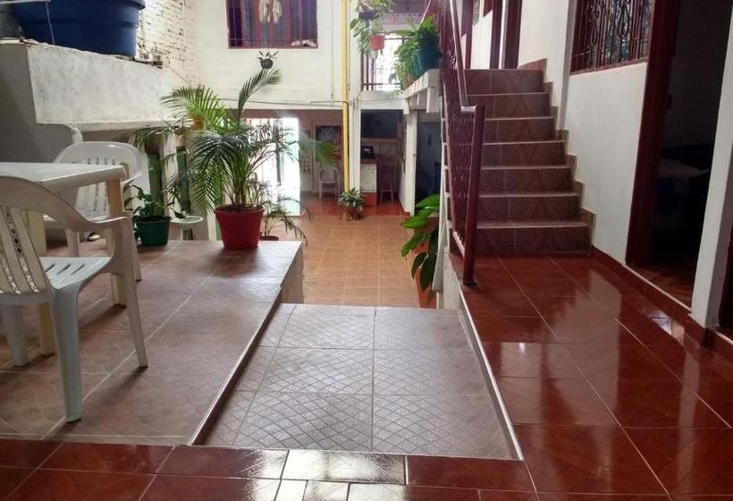 ユースホステル El Turista