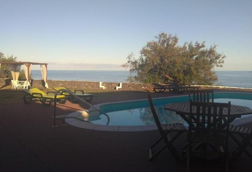 مبيت وإفطار Alluar Lodge