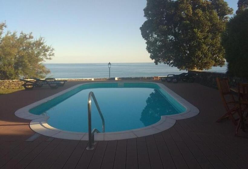 مبيت وإفطار Alluar Lodge