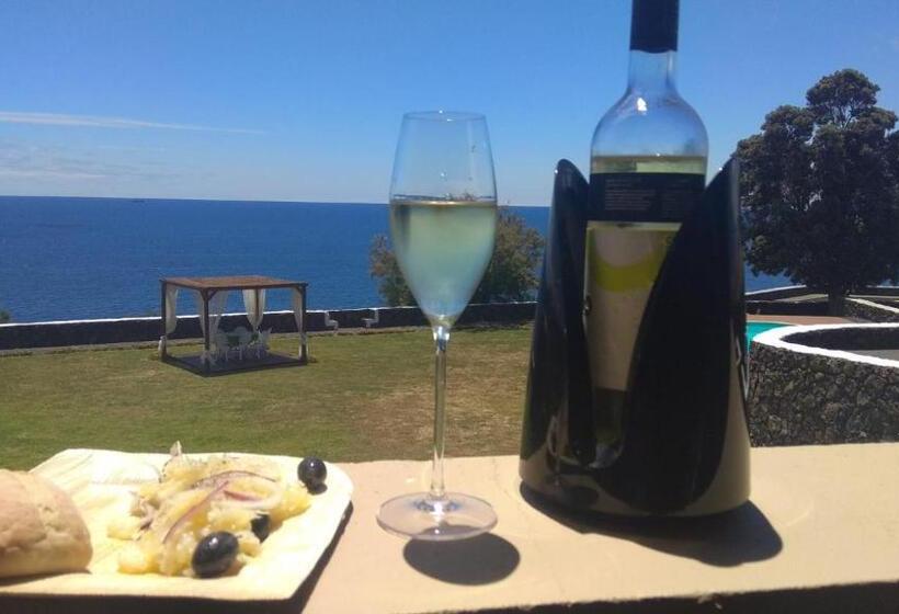 مبيت وإفطار Alluar Lodge