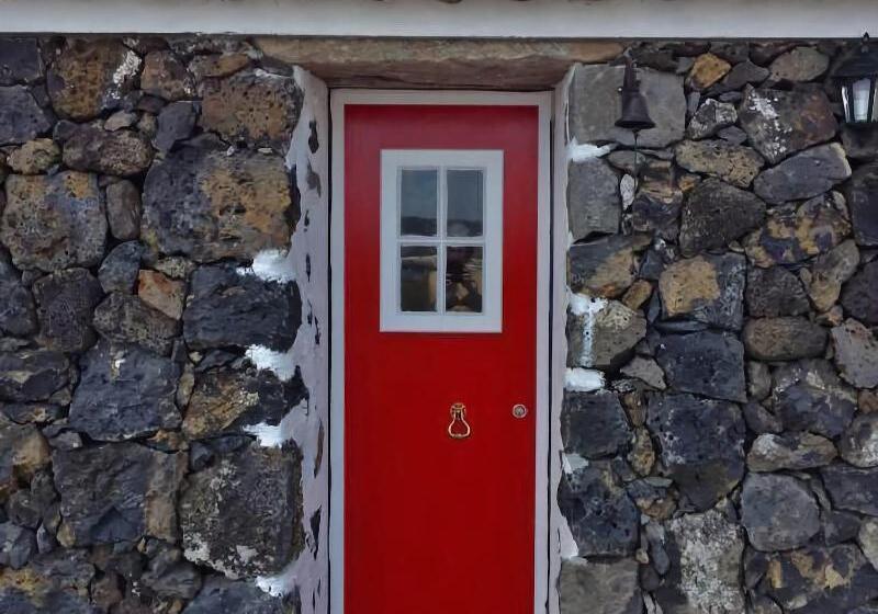 مبيت وإفطار Alluar Lodge