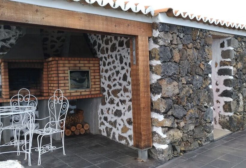 مبيت وإفطار Alluar Lodge