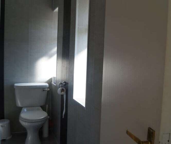 مبيت وإفطار Ardrinane House