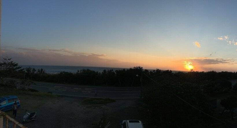 تختخواب و صبحانه One Day Ocean Villa