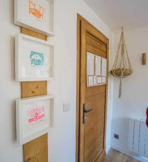 Bed and Breakfast Wood N Sea Surf Lodge   Auberge De Jeunesse