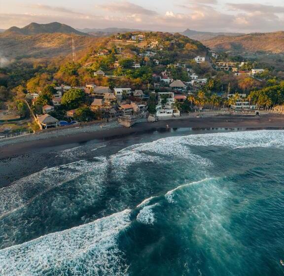 Casa De Mar Hotel And Villas