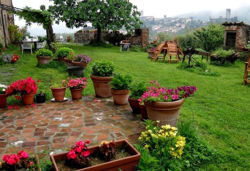 مسافرخانه Agriturismo I Pitti