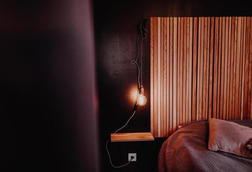 פונדק At Home   Jacuzzi Privatif