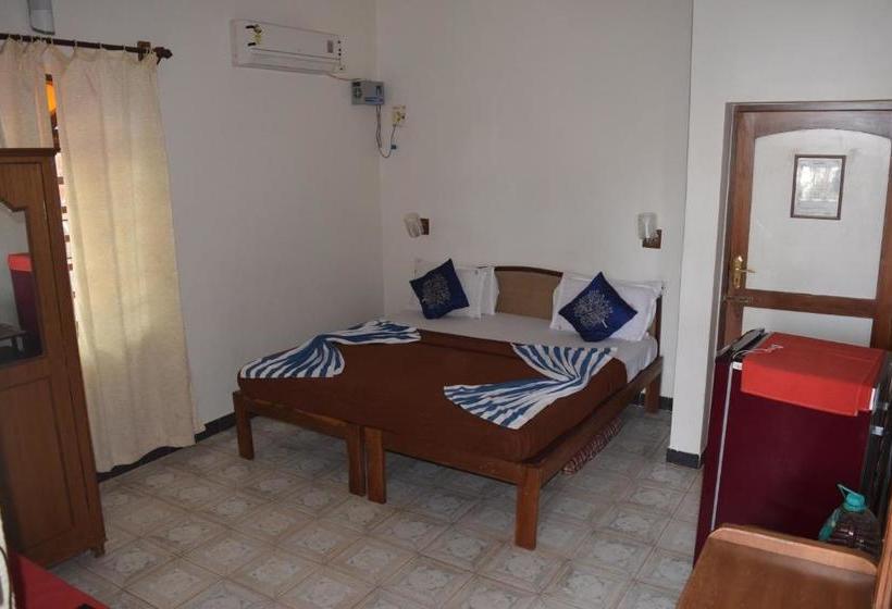 פונדק Bribon Guest House