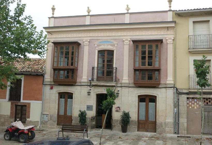 مسافرخانه Emebed Posada