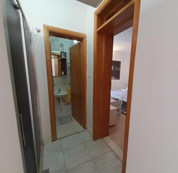 فندق فئة نجمة واحدة Pansion Ponte