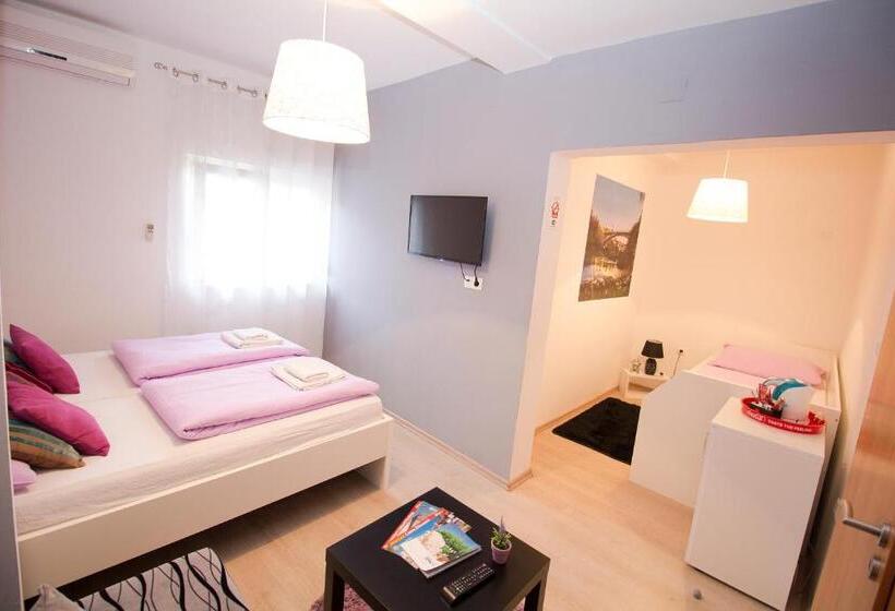 فندق فئة نجمة واحدة Pansion Ponte