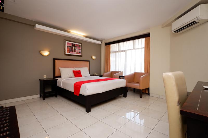 客栈 Reddoorz Plus @ Singosari Raya