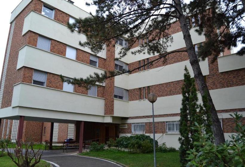 مسافرخانه Residencia Universitaria Cardenal Cisneros