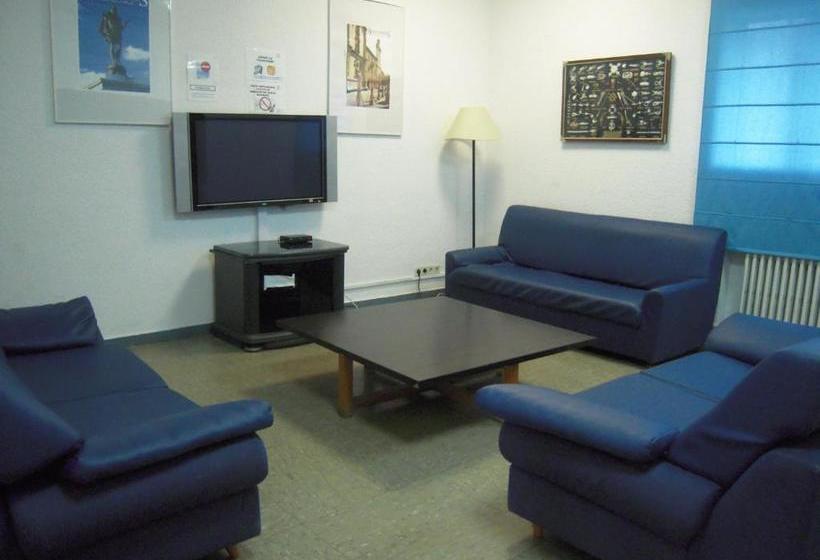 簡易ホテル Residencia Universitaria Cardenal Cisneros