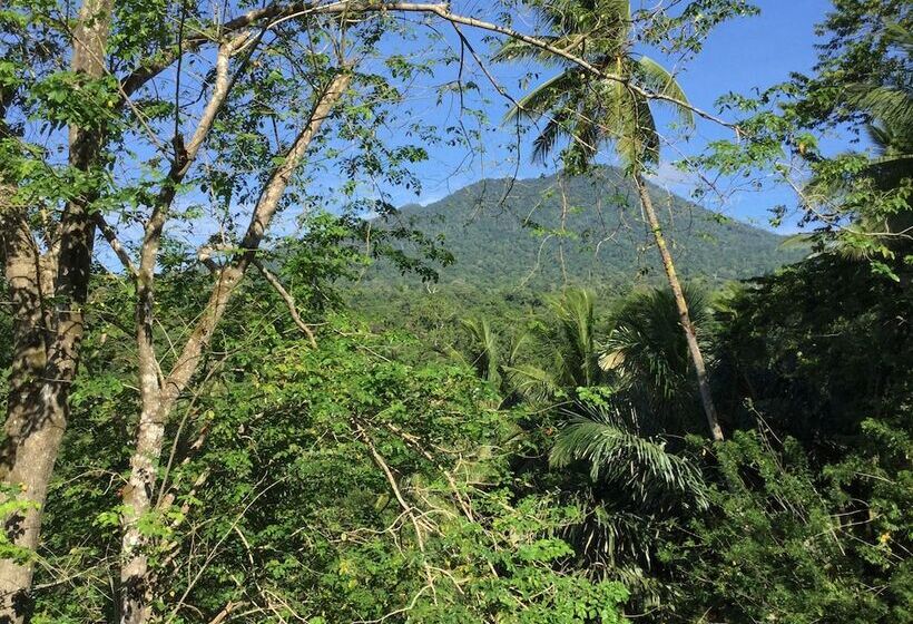 فندق فئة نجمة واحدة Tangkoko Sanctuary Villa