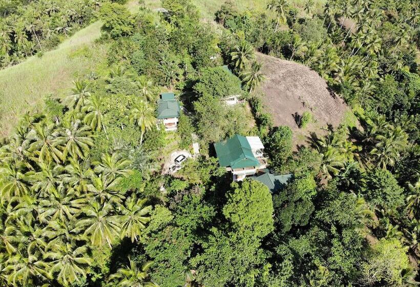 فندق فئة نجمة واحدة Tangkoko Sanctuary Villa
