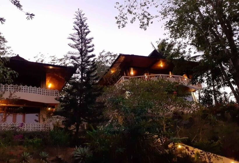 فندق فئة نجمة واحدة Tangkoko Sanctuary Villa
