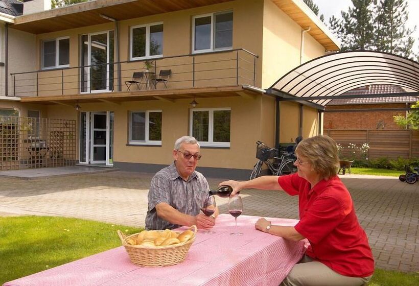 פונדק Wellness Hasselt Bed & Breakfast