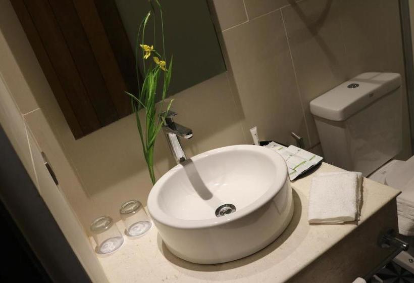 Acacia Hotel Bacolod